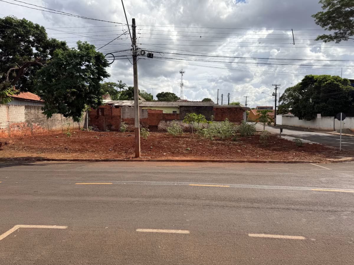 Terreno em Jataizinho — Centro — Imóveis em Ibiporã